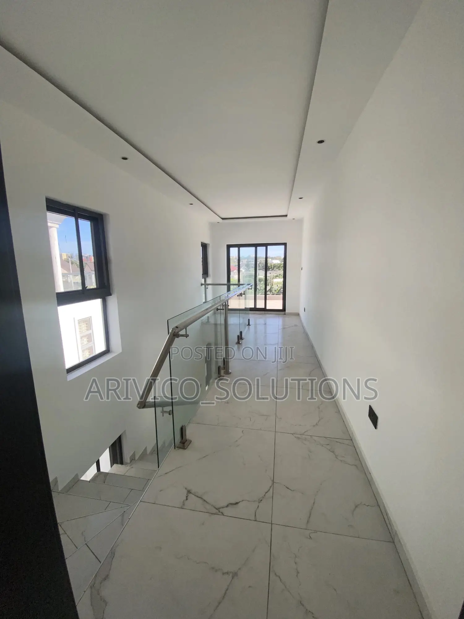 5bdrm House in Roman Ridge, Accra Metropolitan for sale