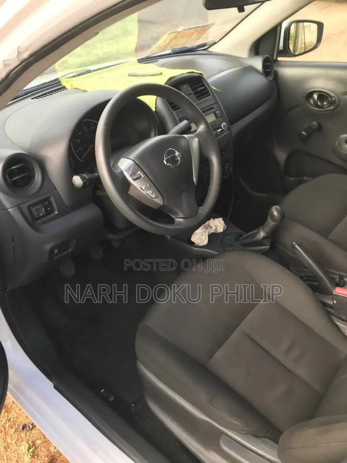 Nissan Versa 1.6 SL 2016 White