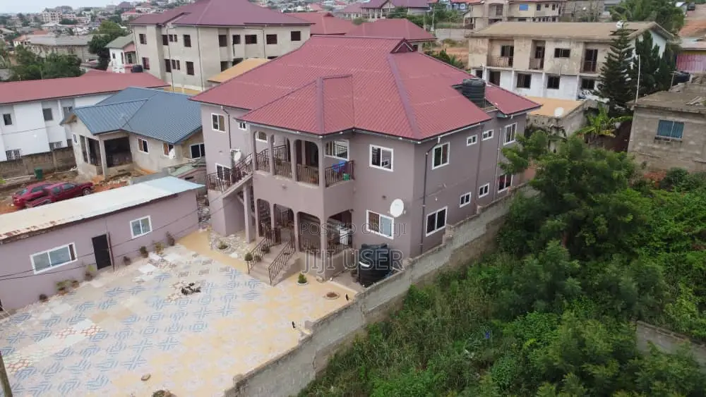 18bdrm Apartment in ...., Bullemin for sale