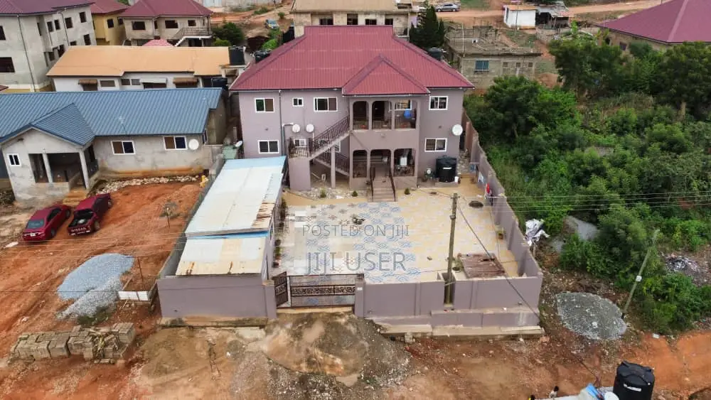 18bdrm Apartment in ...., Bullemin for sale