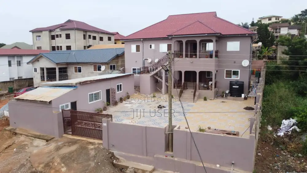 18bdrm Apartment in ...., Bullemin for sale
