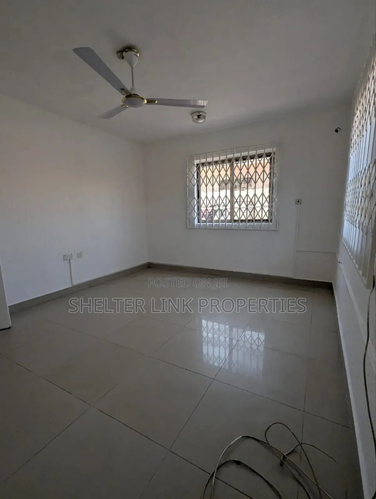 4bdrm Apartment in Roundabout for rent