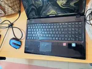 Laptop Medion Akoya S6421 6GB Intel HDD 320GB
