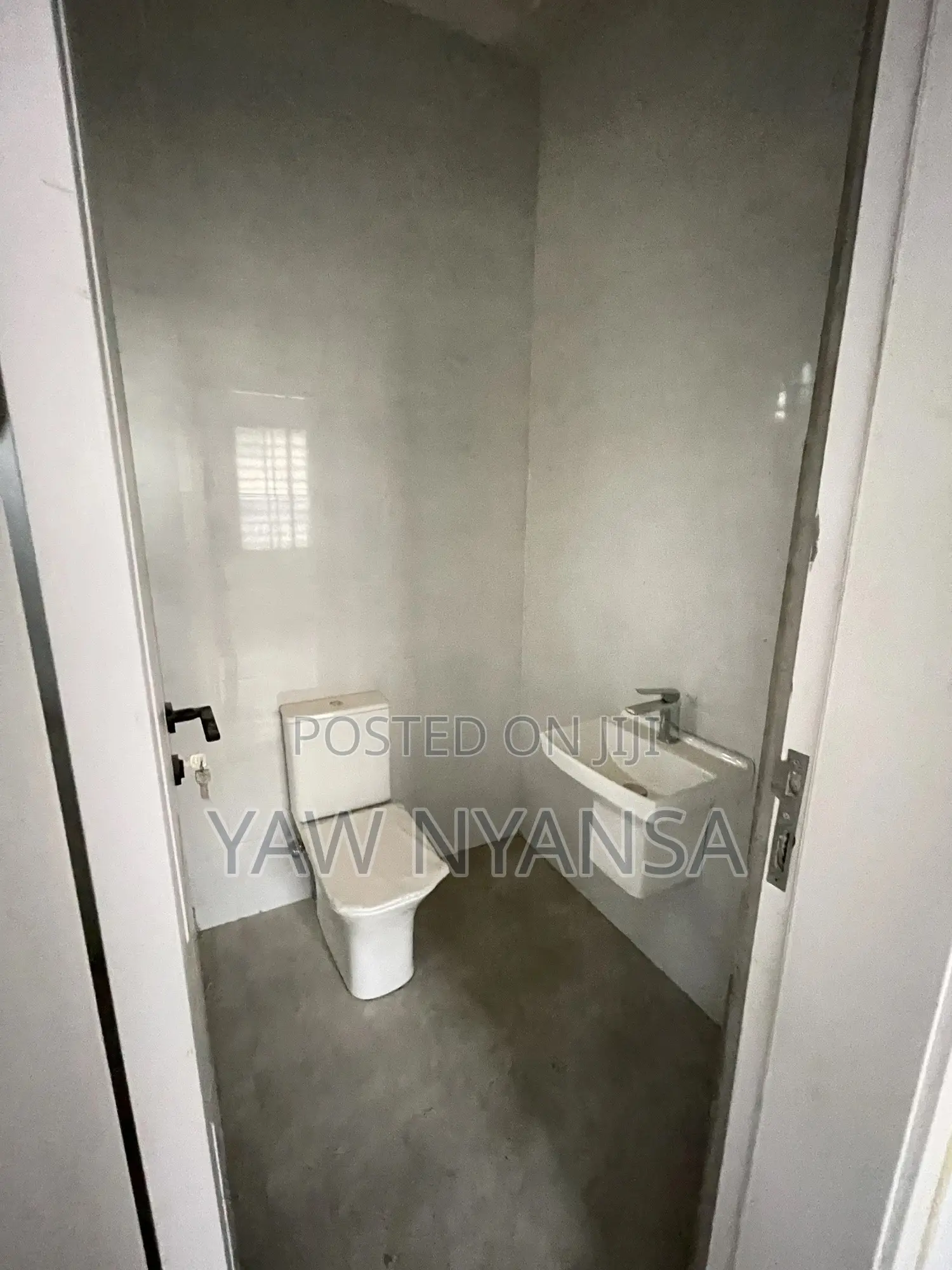 4bdrm Duplex in Pantang Estate, Abokobi for sale