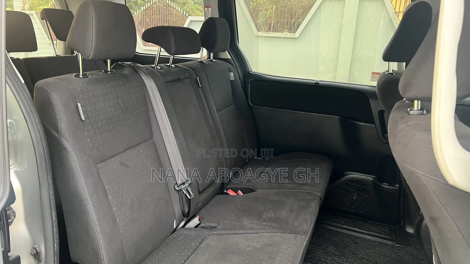 Toyota Voxy 2016 Silver