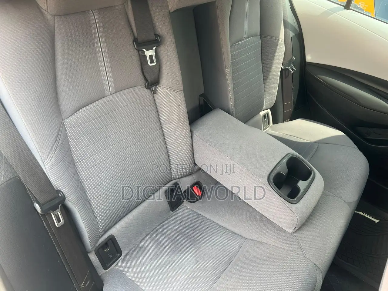 Toyota Corolla SE 2023 Blue