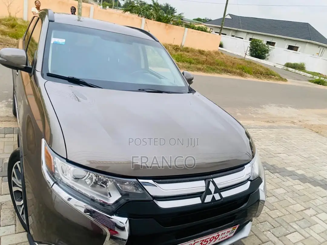 Mitsubishi Outlander SE FWD 2019 Brown
