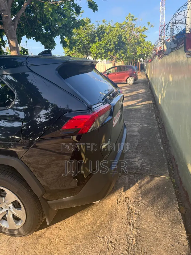 Toyota RAV4 LE AWD 2023 Black