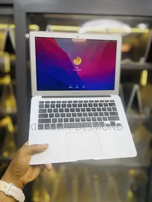 Laptop Apple MacBook Air 2017 8GB Intel Core i5 SSD 128GB