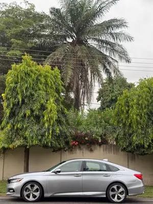 Honda Accord Touring 2.0T 2020 Silver