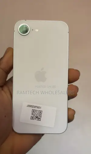Apple iPhone 16e 128 GB White