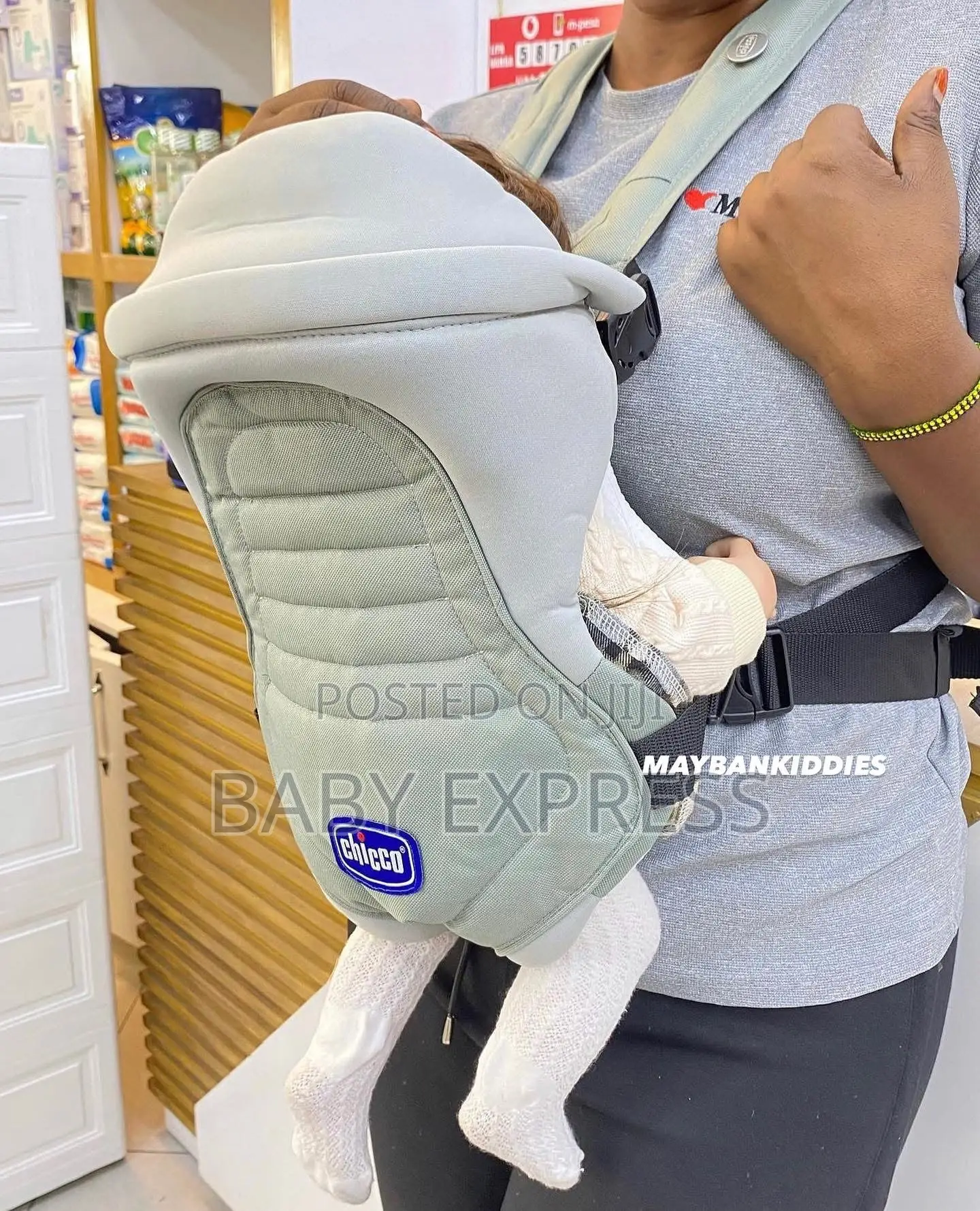 Chicco Baby Carrier – Comfortable Adjustable Infant Carrier