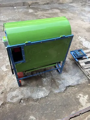 Rice Thresher With Engine