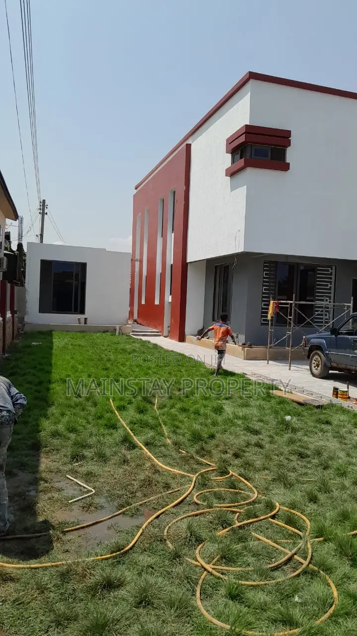 5bdrm House in Mainstay Estates, Spintex for sale