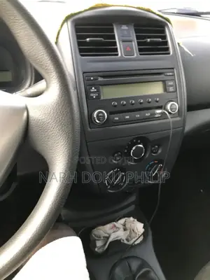 Nissan Versa 1.6 SL 2016 White