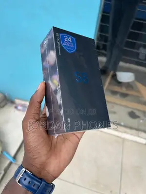 New Samsung Galaxy S8 64 GB Black