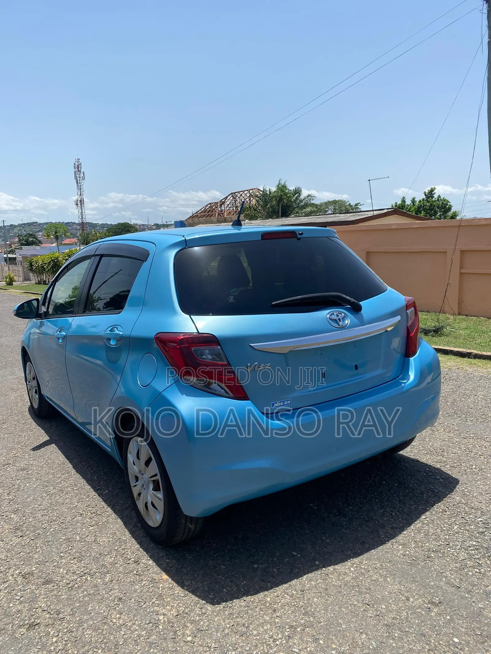 Toyota Vitz 1.3 FWD 5dr 2015 Blue