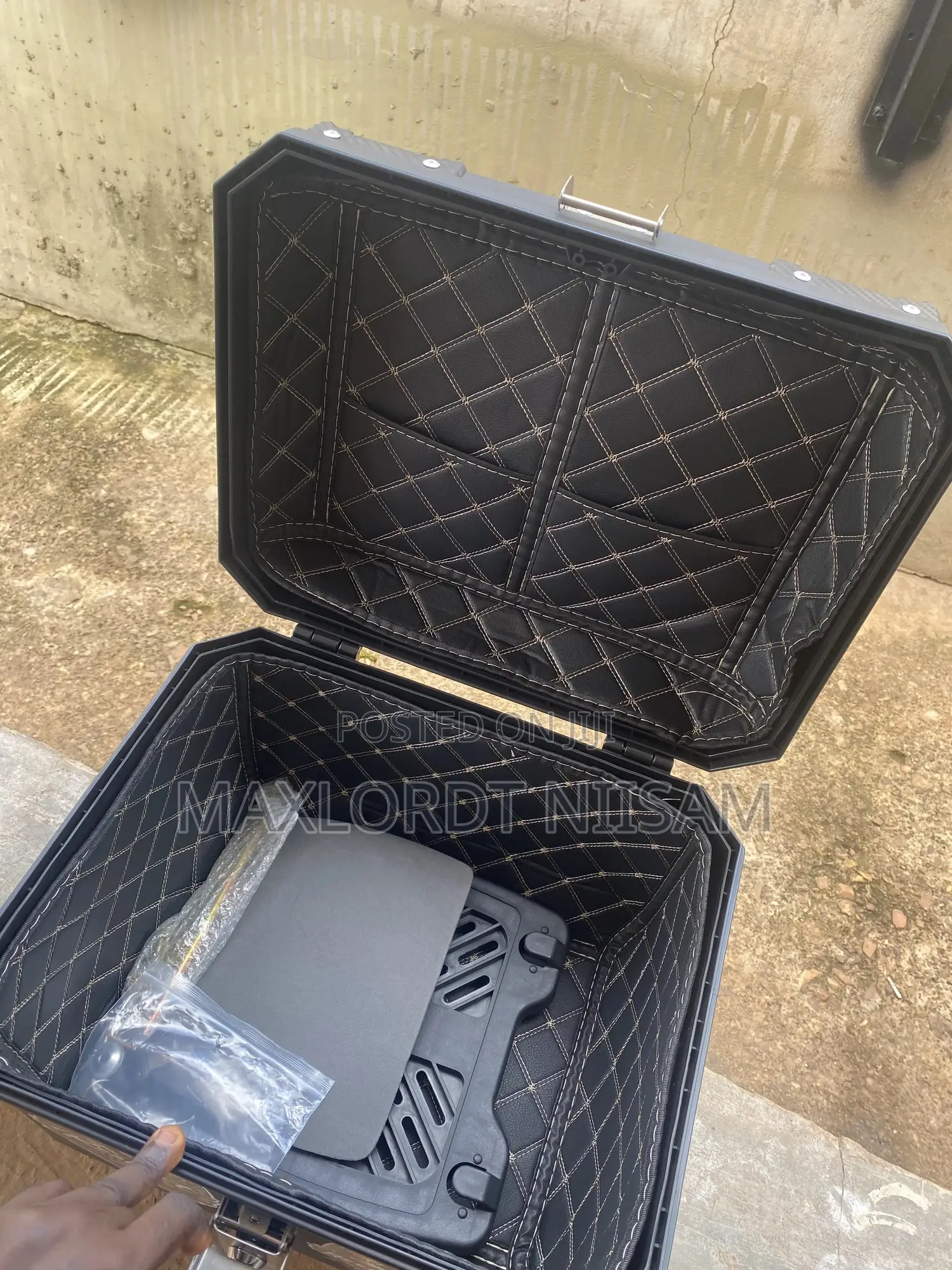 Motorcycle Pannier/Luggage Box