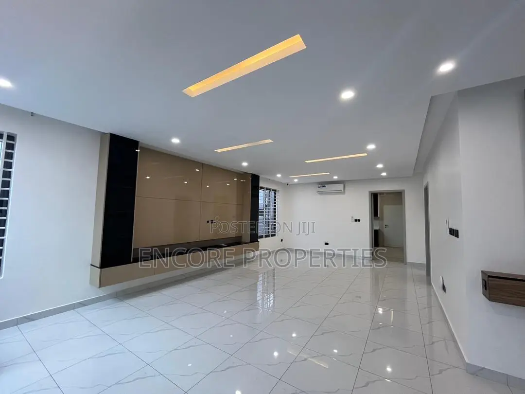 4bdrm House in Abelemkpe, Mosque Area for rent