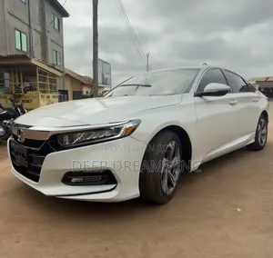 Honda Accord EX-L (1.5L 4cyl Turbo CVT) 2019 White