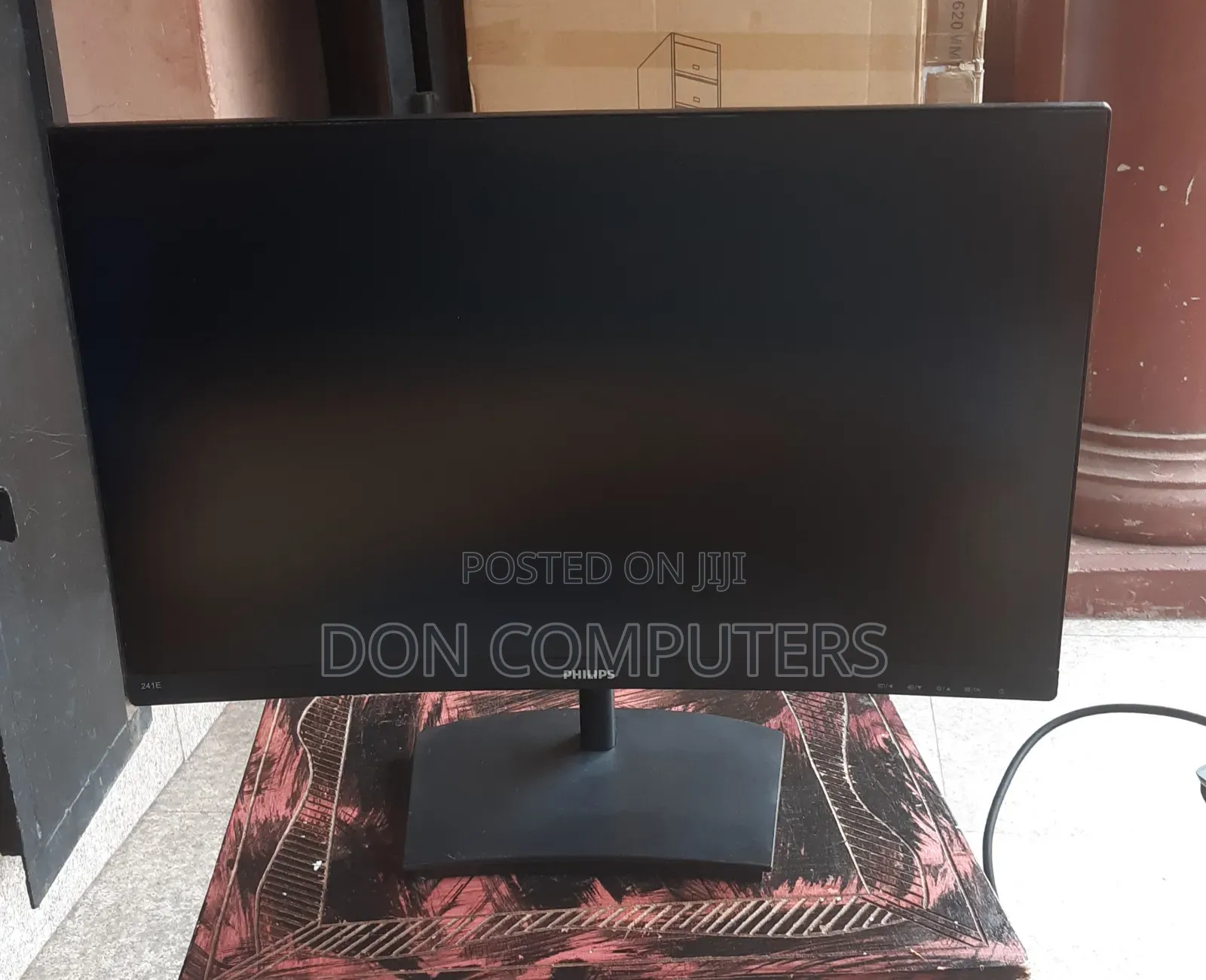 Philips 24 Inches Ips Edgeless Curved Monitor
