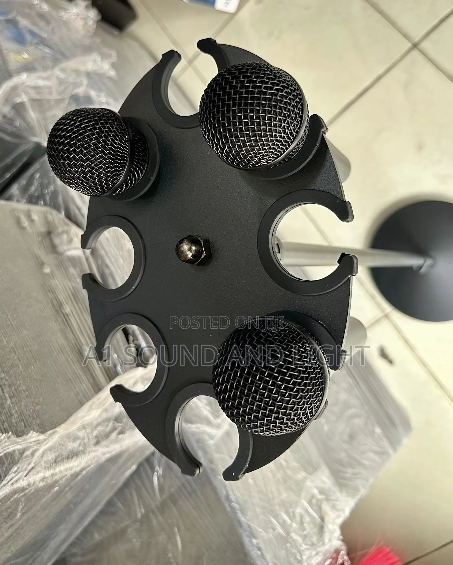 8-in-1 Microphone Holder With Roundbase Stand