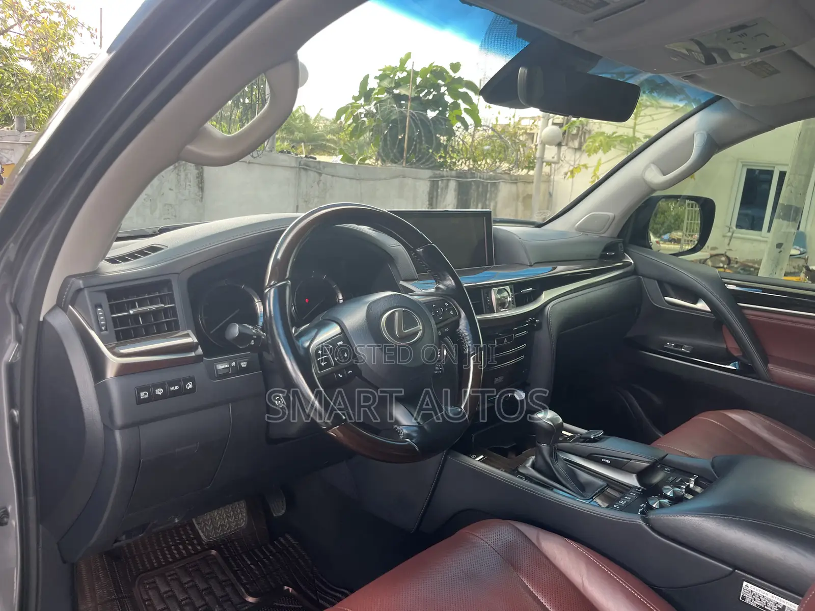 Lexus LX 570 AWD 2019 Gray