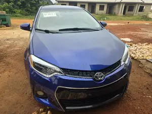Toyota Corolla 2016 Blue