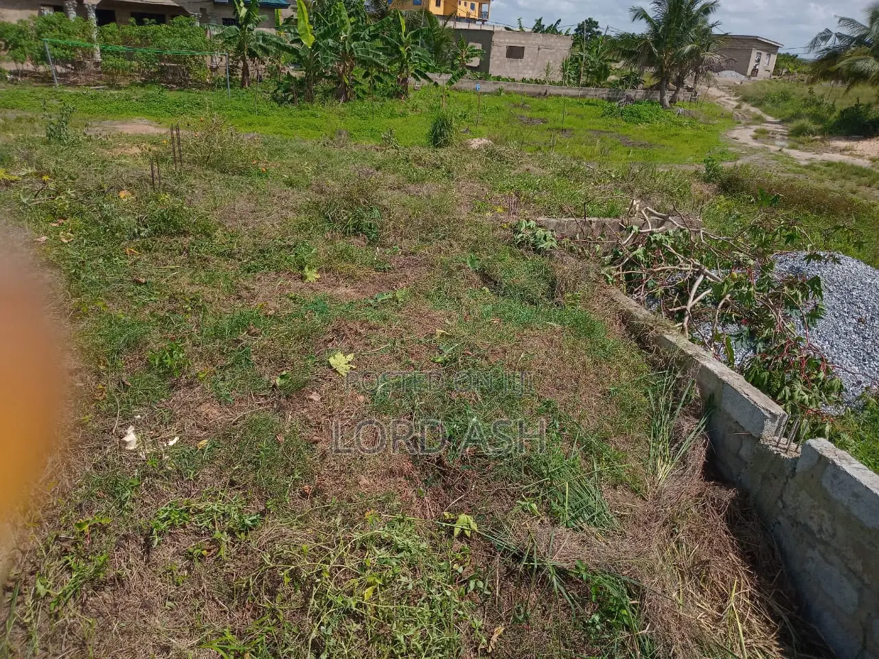 1 Plot of Land for Sale at Kasoa, Gomoa Fetteh With 4 BRM Footings