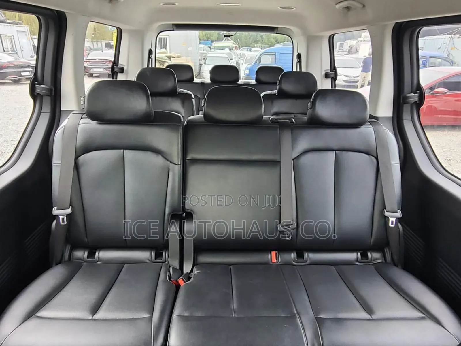 Hyundai Staria 2023 White