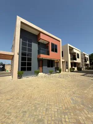 4bdrm House in East Airport for sale