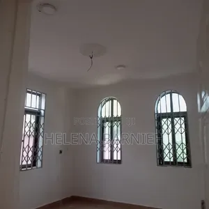 3bdrm Apartment in Helena Estate Agency, Ga East Municipal for rent