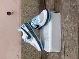 Dunk Sneaker