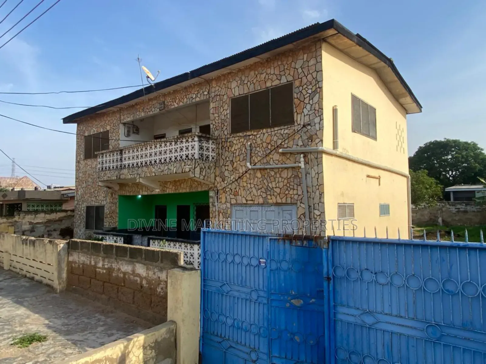 5bdrm House in Odorkor Official for sale