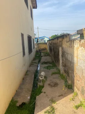 5bdrm House in Odorkor Official for sale