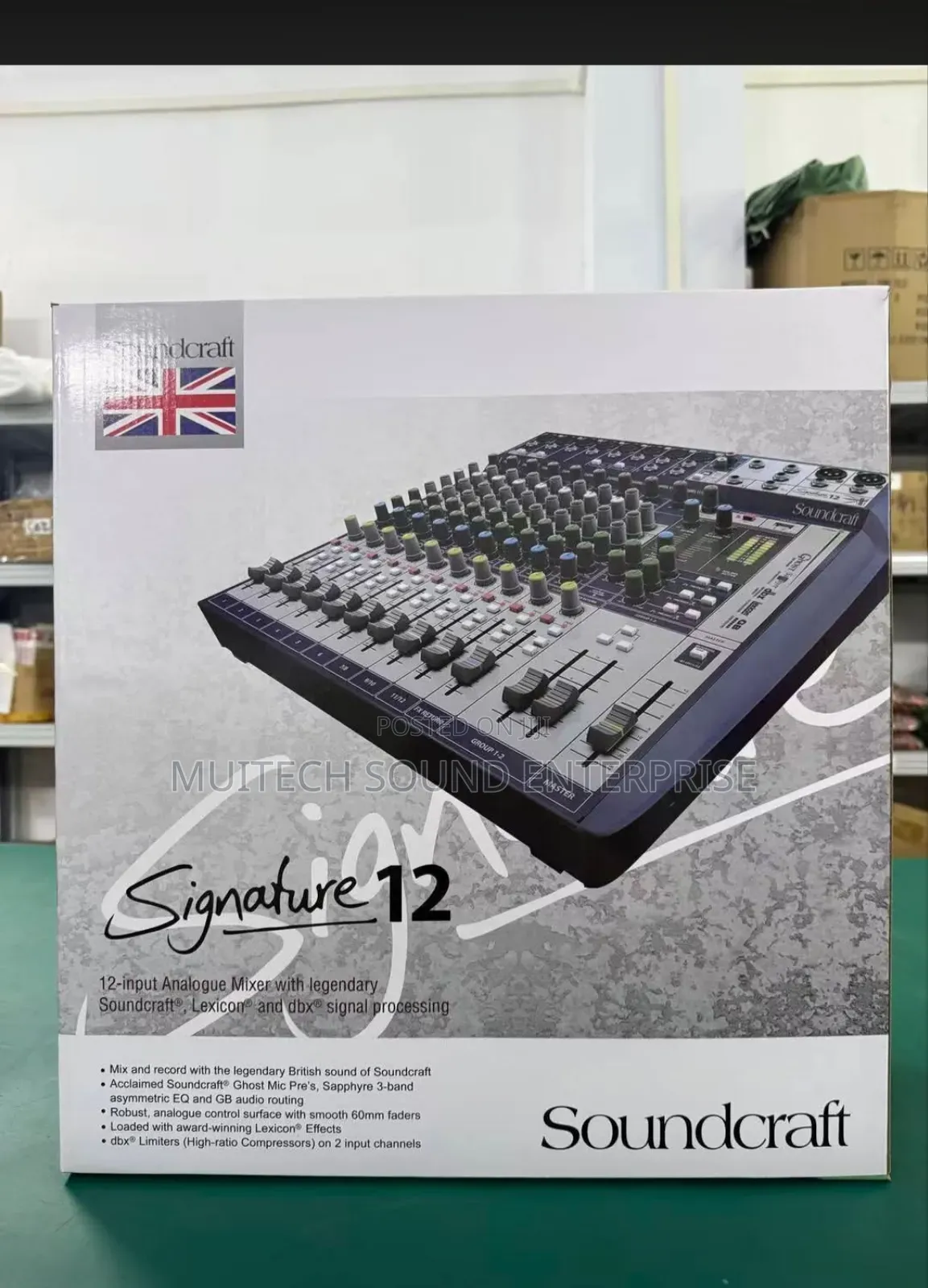 Soundcraft Signature Mixer (12 Channels