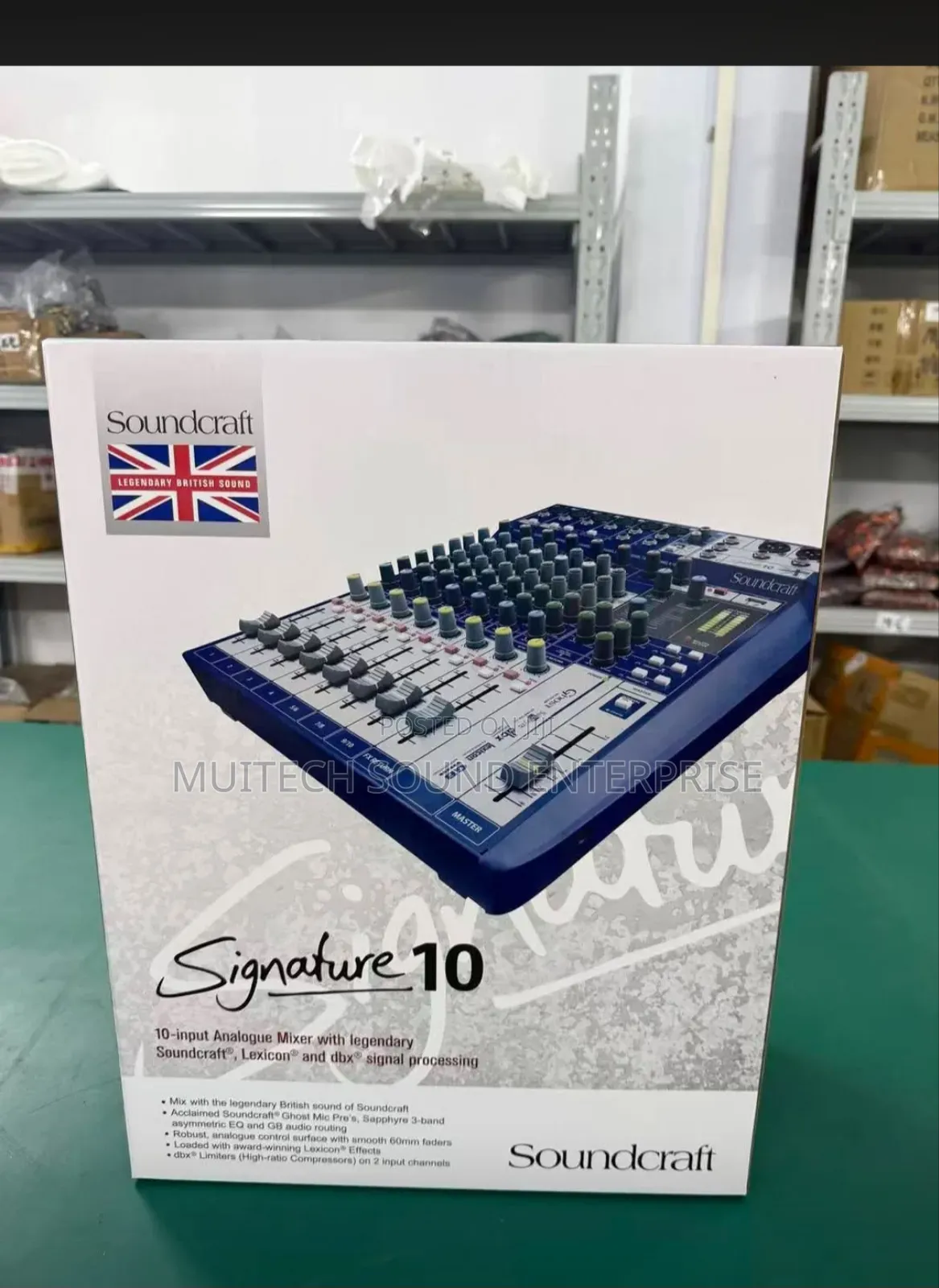 Soundcraft Signature Mixer (12 Channels