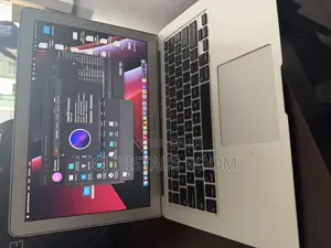 Laptop Apple MacBook Air 2019 8GB Intel Core i5 SSD 250GB