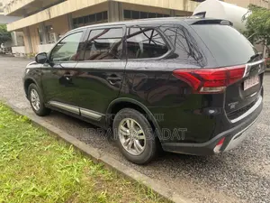Mitsubishi Outlander 2019 Black