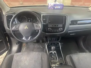 Mitsubishi Outlander 2019 Black