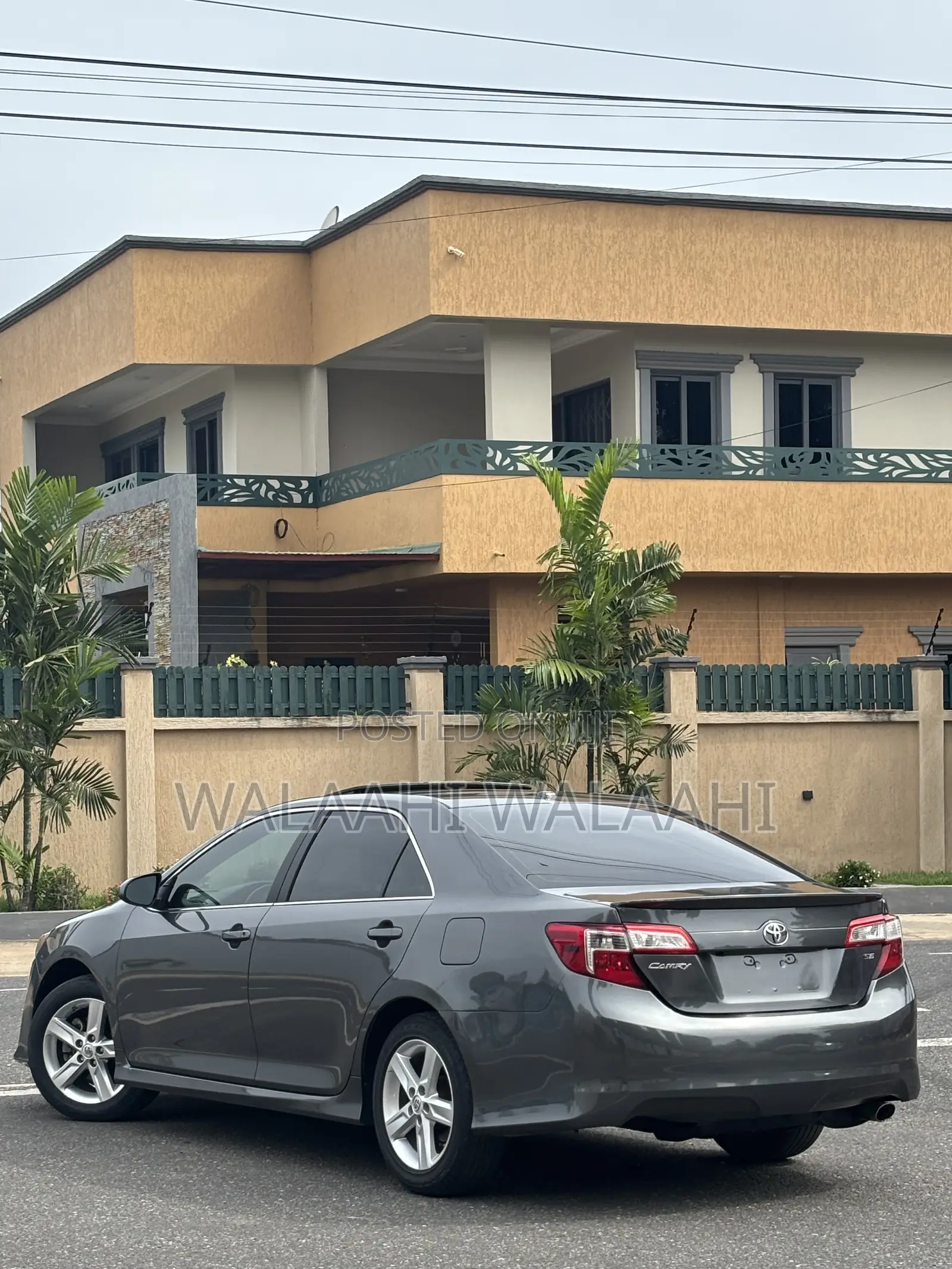 Toyota Camry 2014 Gray