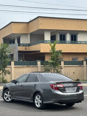 Toyota Camry 2014 Gray