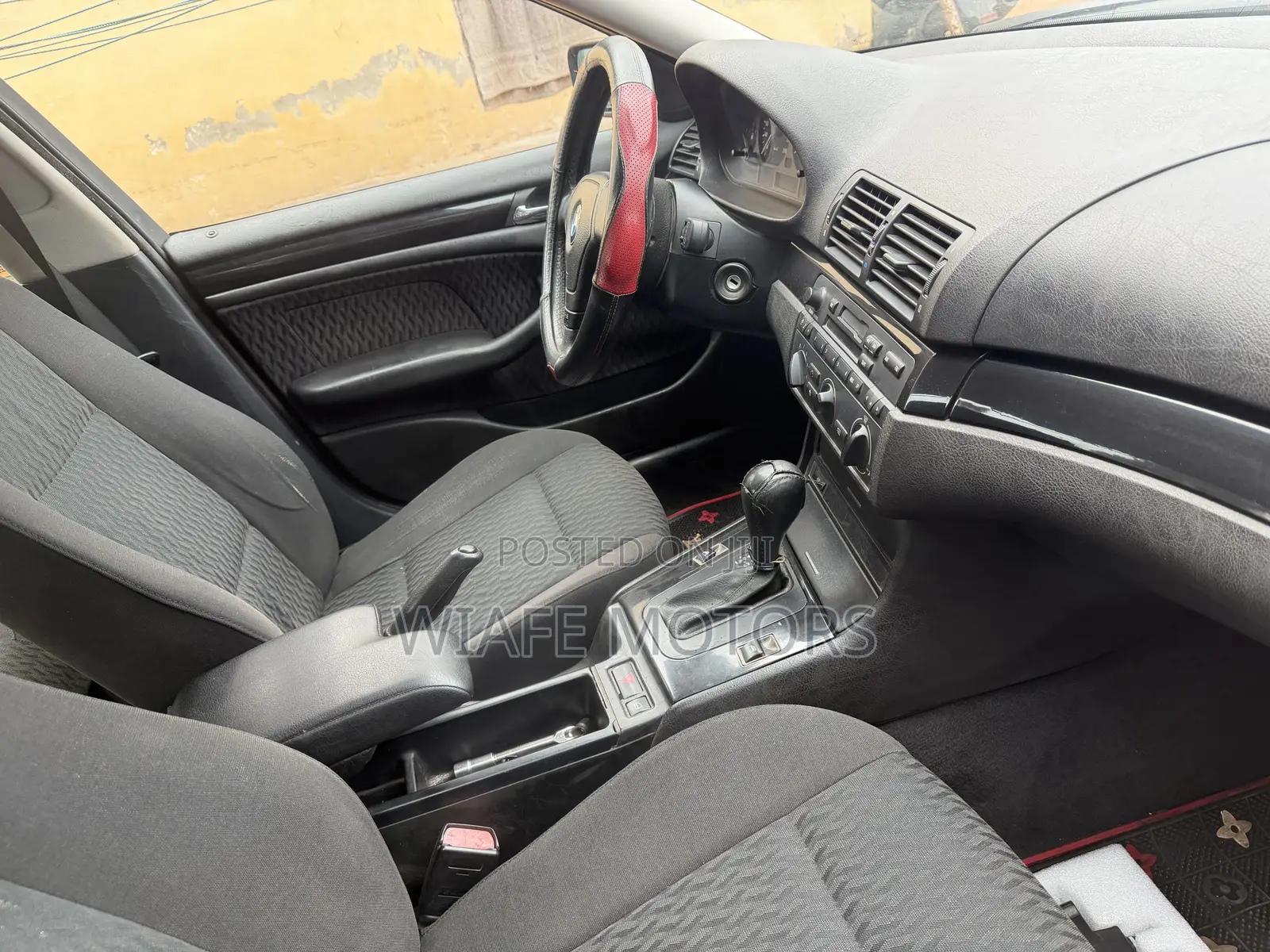 BMW 318i 2000 Black