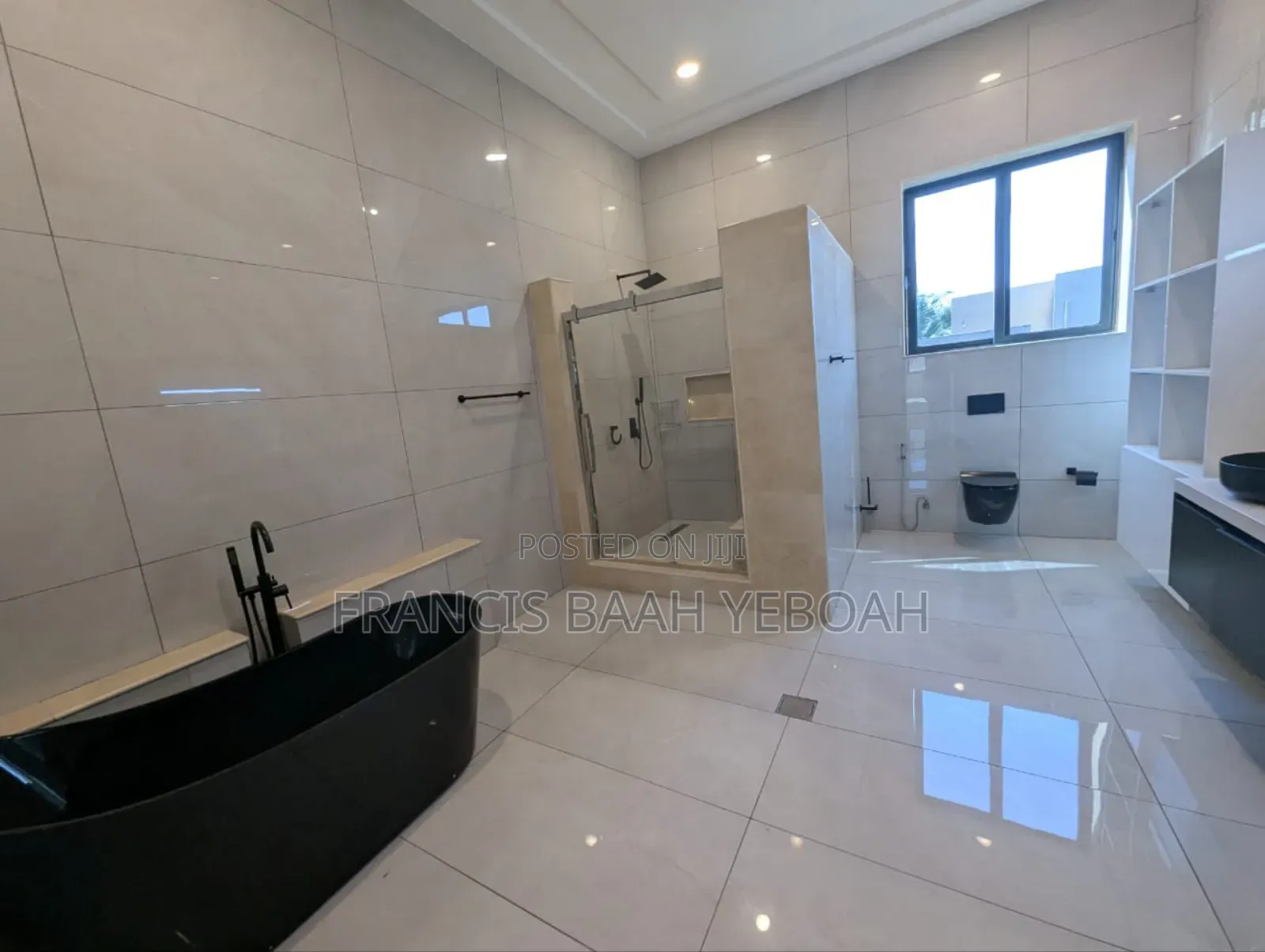 5bdrm Mansion in Shining Star Real, Accra Metropolitan for sale