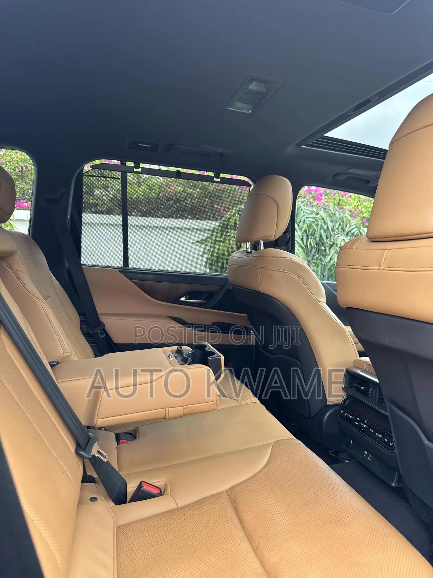Lexus LX LX 600 2023 White