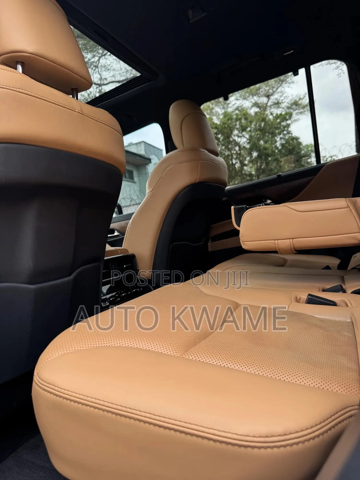 Lexus LX LX 600 2023 White