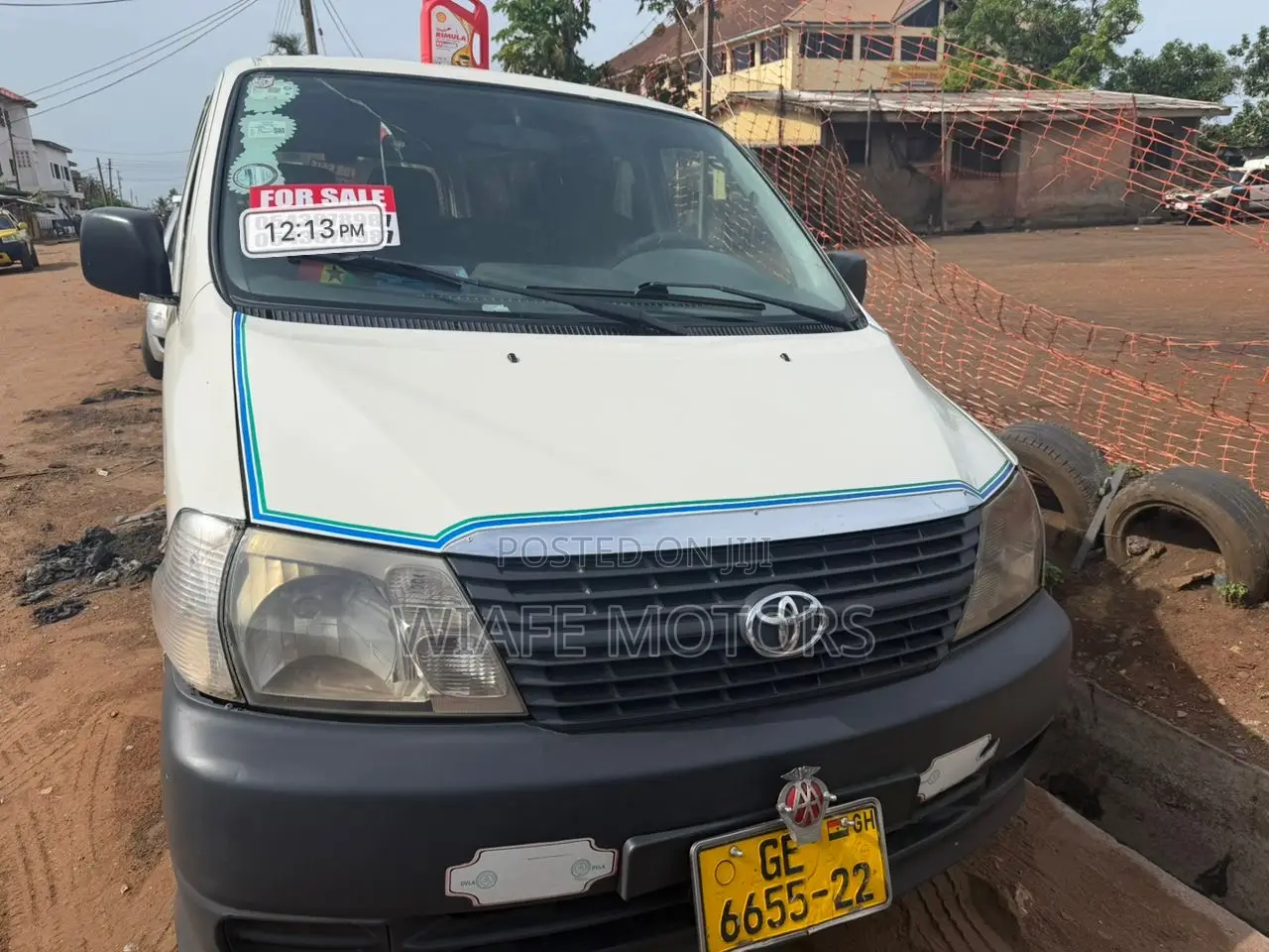 Toyota HiAce 2010 White