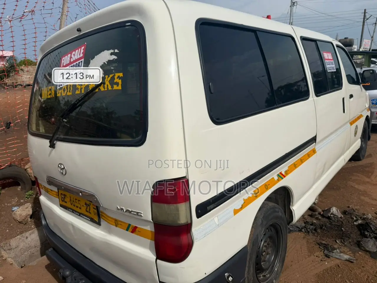 Toyota HiAce 2010 White