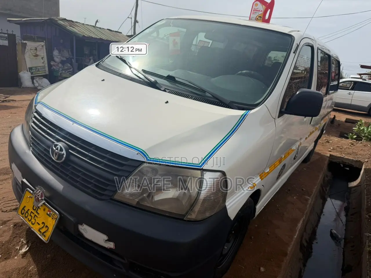 Toyota HiAce 2010 White
