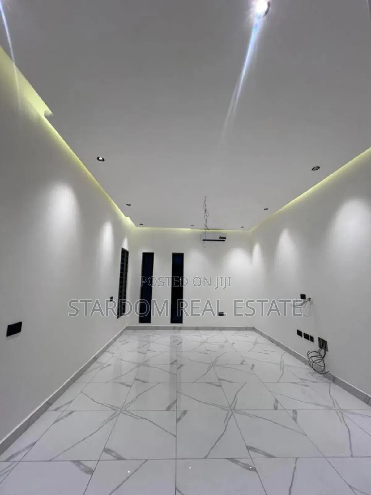 3bdrm Bungalow in Lakeside Estate for sale
